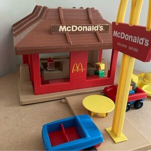 Vintage 1974 Playskool Familiar Places McDonald’s #430 Activity Toy